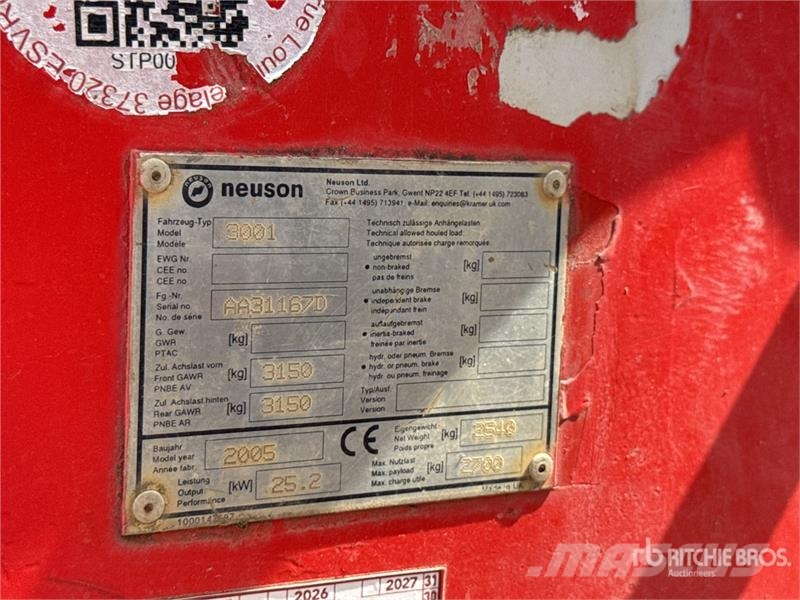 Neuson 3001 عربات نقل قلابة للمواقع