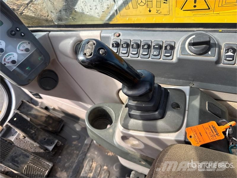 New Holland 119WT Wheel Excavator Колесни екскаватори