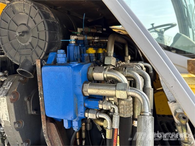 New Holland 119WT Wheel Excavator Колесни екскаватори