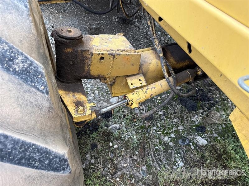 New Holland 2205 Forage Harvester Фуражні комбайни