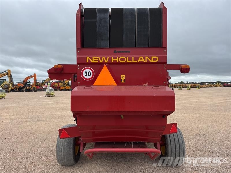 New Holland 658 Presse A Balles Rondes 1 Essieu S/A Round Bale 圓型牧草打包機