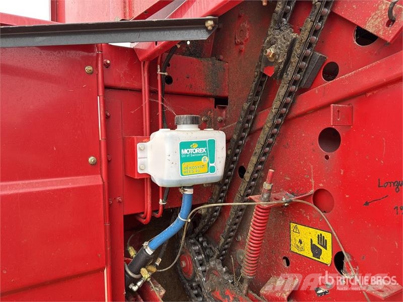 New Holland 658 Presse A Balles Rondes 1 Essieu S/A Round Bale 圓型牧草打包機