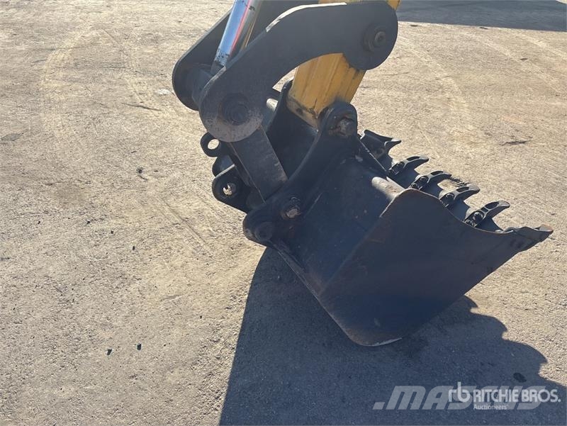 New Holland B80B-SS 4x4 Backhoe Loader Terne