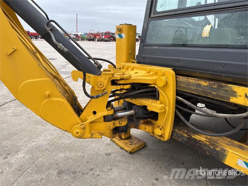 New Holland B80B-SS 4x4 Backhoe Loader バックホーローダー