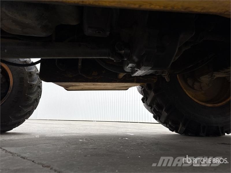 New Holland B80B-SS 4x4 Backhoe Loader バックホーローダー