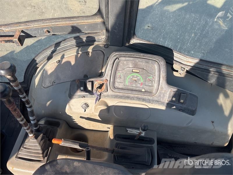 New Holland B80B-SS 4x4 Backhoe Loader Terne
