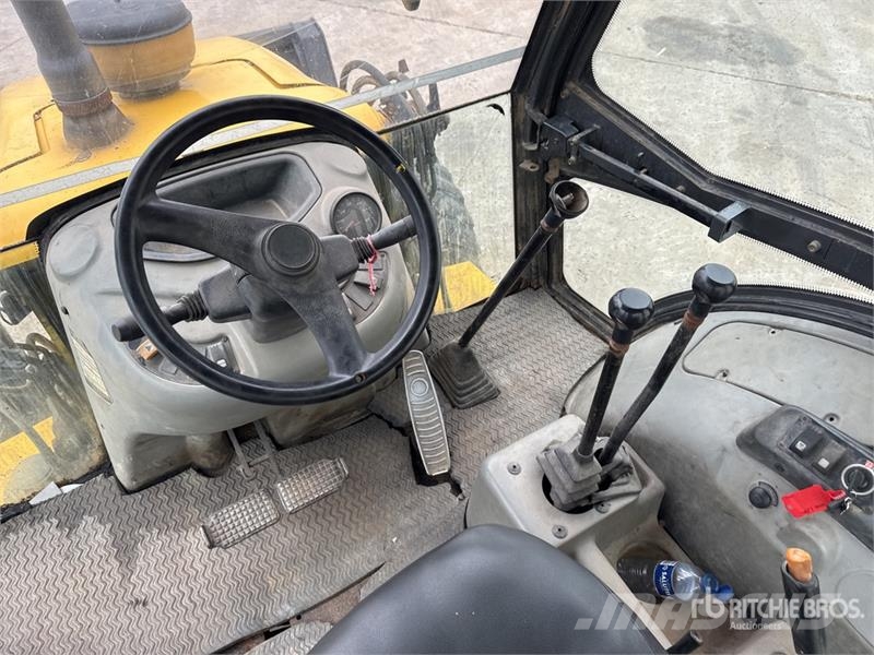 New Holland B80B-SS 4x4 Backhoe Loader バックホーローダー