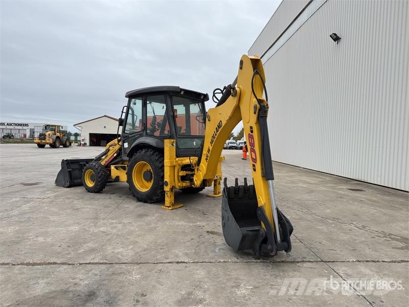 New Holland B80B-SS 4x4 Backhoe Loader バックホーローダー