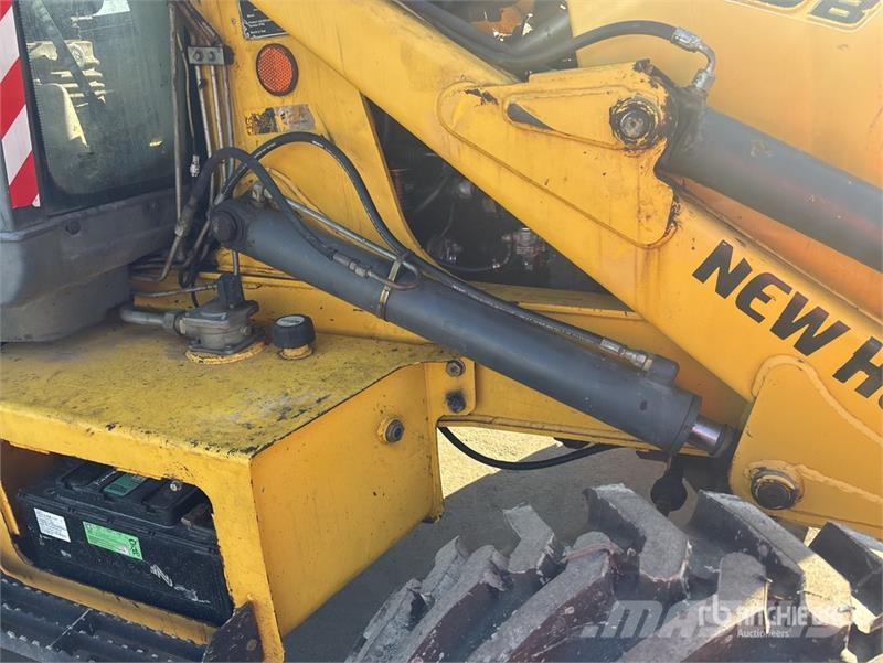 New Holland B80B-SS 4x4 Backhoe Loader Terne