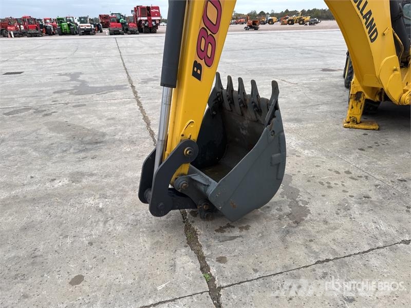 New Holland B80B-SS 4x4 Backhoe Loader バックホーローダー