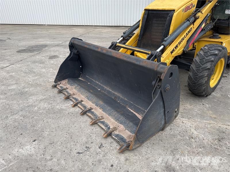 New Holland B80B-SS 4x4 Backhoe Loader バックホーローダー