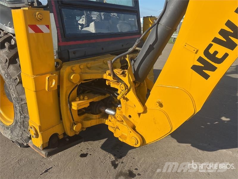 New Holland B80B-SS 4x4 Backhoe Loader Terne