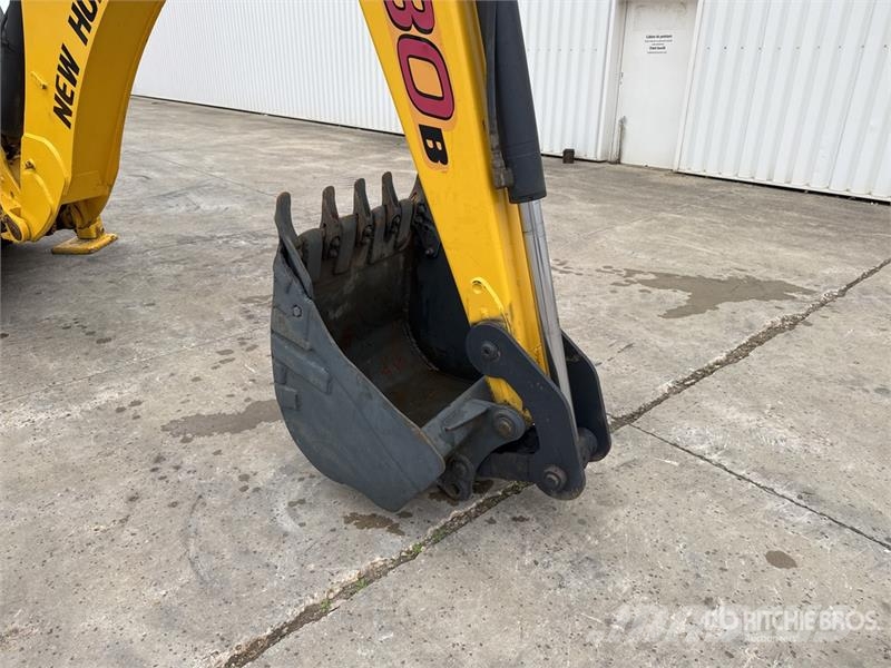 New Holland B80B-SS 4x4 Backhoe Loader バックホーローダー