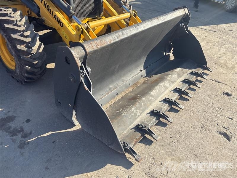 New Holland B80B-SS 4x4 Backhoe Loader Terne