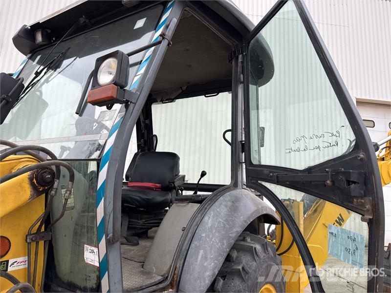 New Holland B80B-SS 4x4 Backhoe Loader バックホーローダー