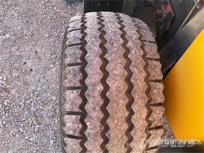 New Holland BR6090 S/A Round Baler محزمات مستديرة