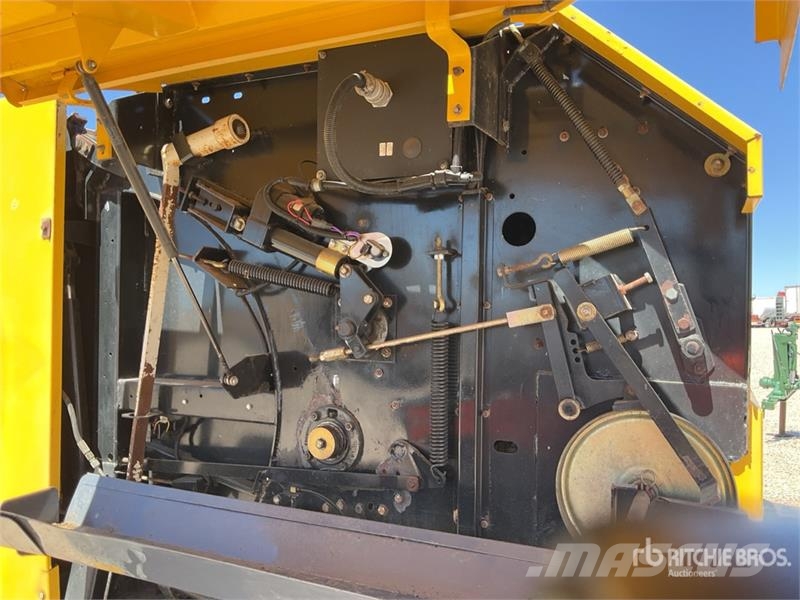 New Holland BR6090 S/A Round Baler محزمات مستديرة