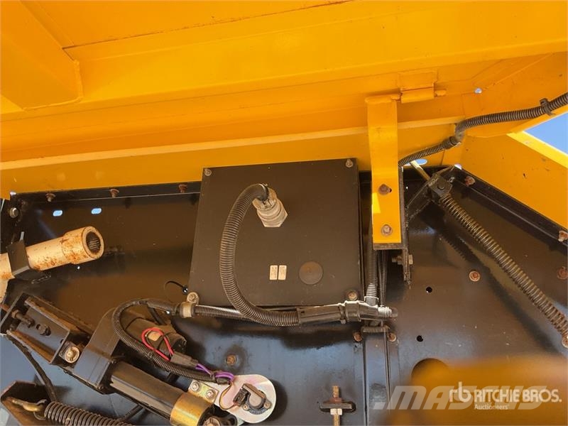 New Holland BR6090 S/A Round Baler محزمات مستديرة