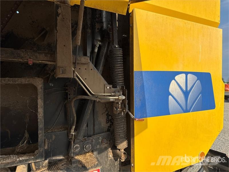 New Holland BR7070 محزمات مستديرة