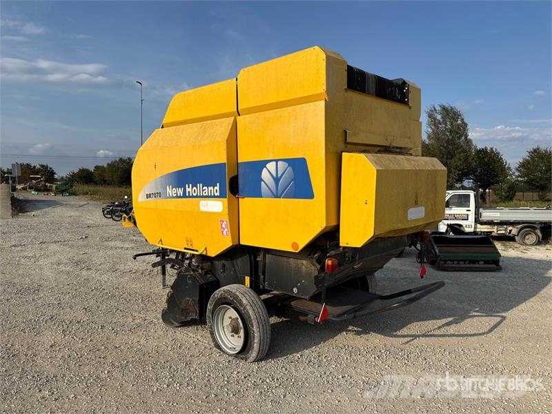 New Holland BR7070 محزمات مستديرة
