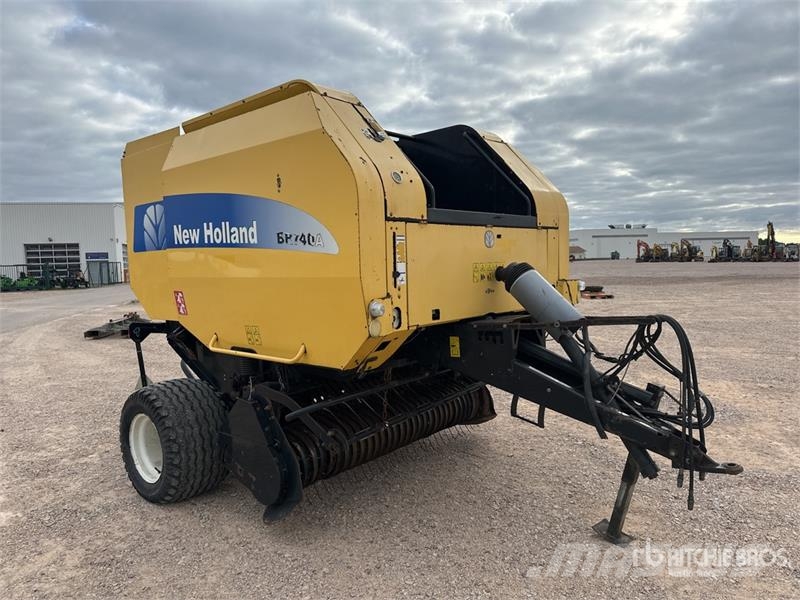 New Holland BR740A محزمات مستديرة