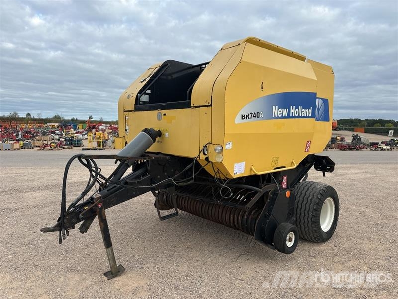 New Holland BR740A محزمات مستديرة