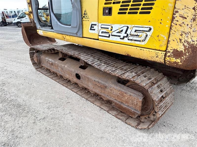 New Holland E245 履帶式 挖土機/掘鑿機/挖掘機