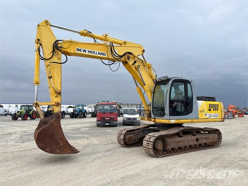New Holland E245 Bagri goseničarji