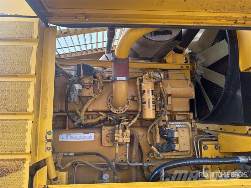New Holland FX58 2WD Ensileuse Forage Harvester Zāles smalcinātāji