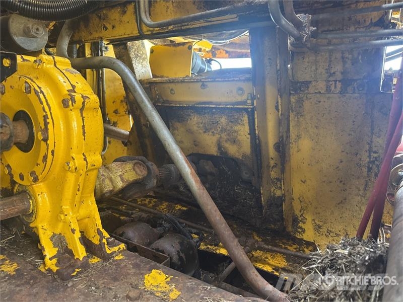 New Holland FX58 2WD Ensileuse Forage Harvester Zāles smalcinātāji