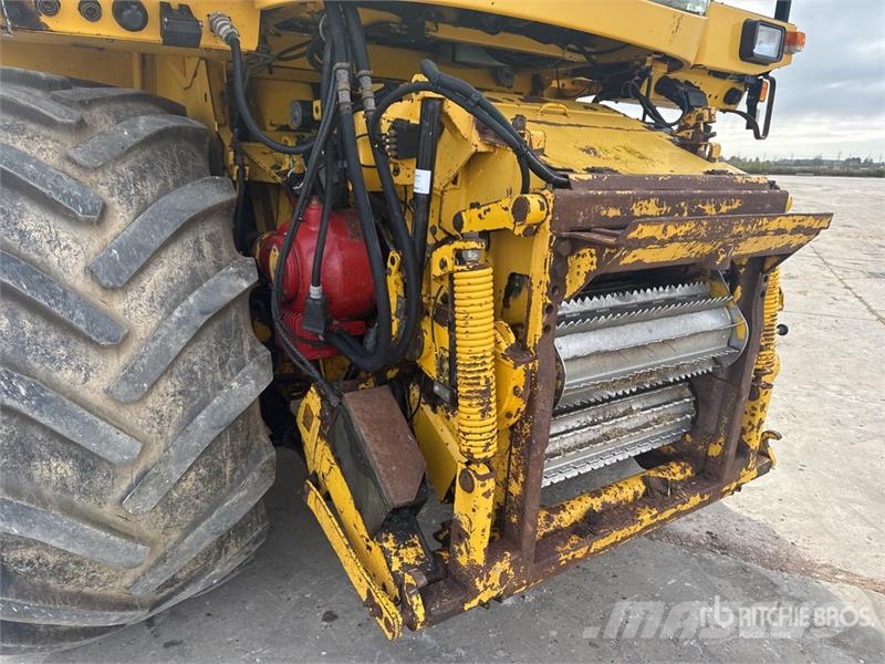 New Holland FX58 2WD Ensileuse Forage Harvester Zāles smalcinātāji