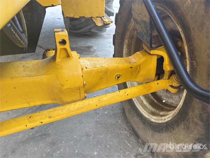 New Holland FX58 2WD Ensileuse Forage Harvester Zāles smalcinātāji