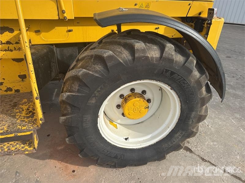 New Holland FX58 2WD Ensileuse Forage Harvester Zāles smalcinātāji