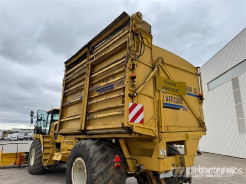 New Holland FX58 4WD Forage Harvester 목초 수확기