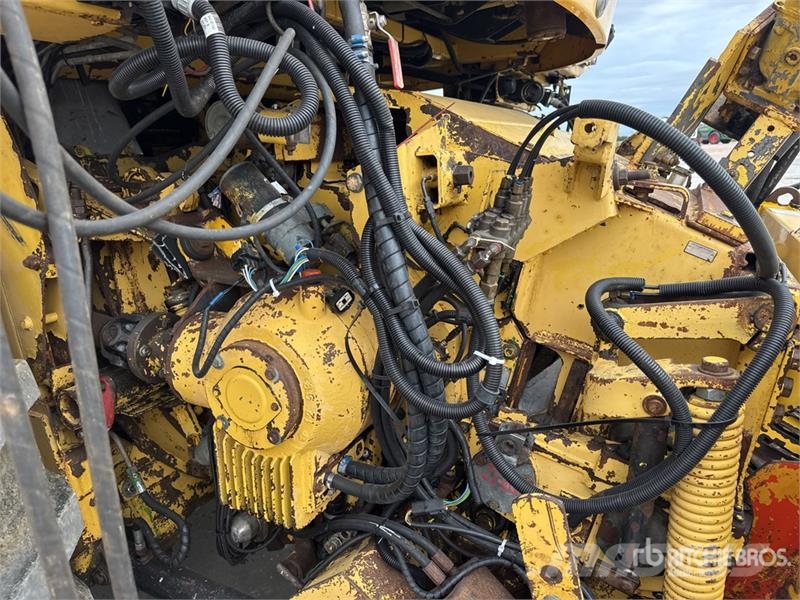 New Holland FX58 4WD Forage Harvester 목초 수확기
