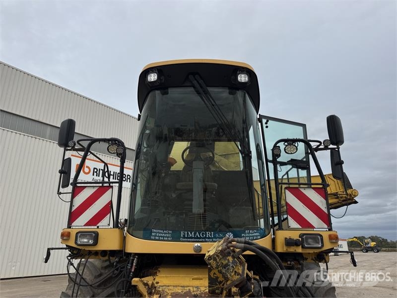 New Holland FX58 4WD Forage Harvester 목초 수확기