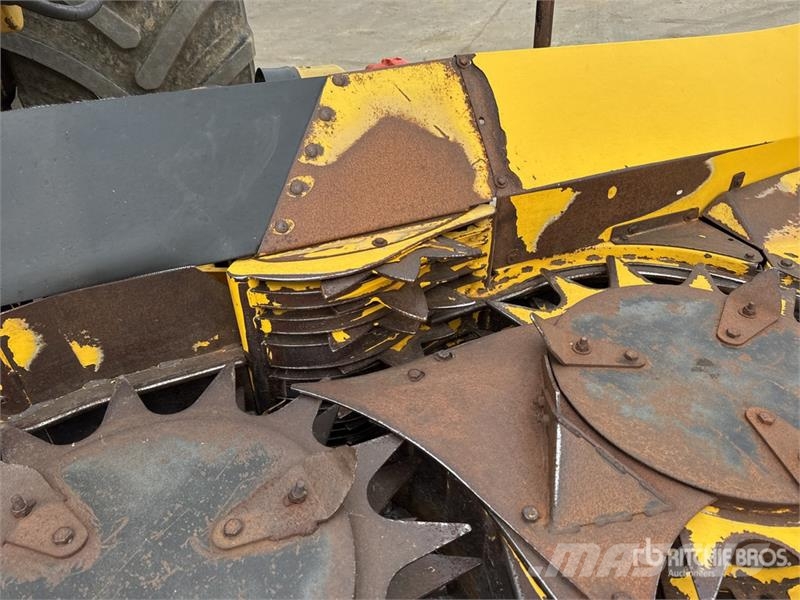 New Holland FX58 4WD Forage Harvester 목초 수확기
