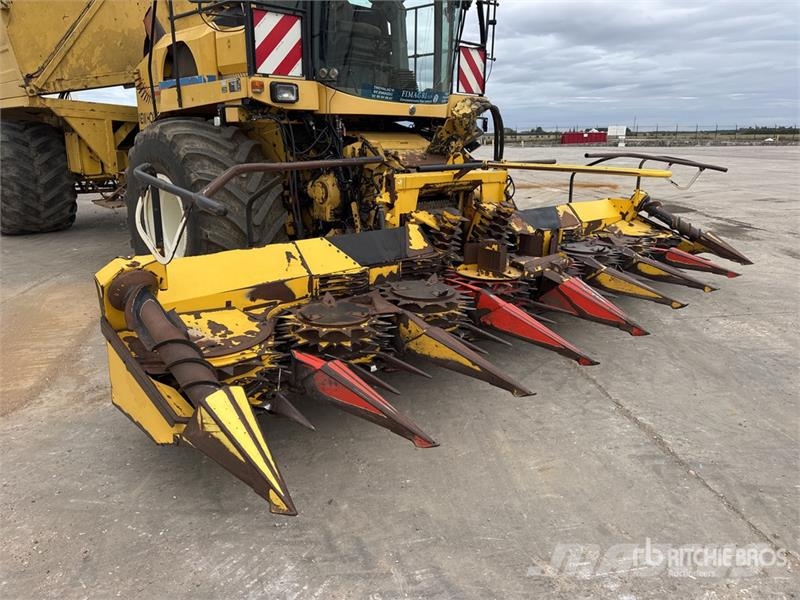 New Holland FX58 4WD Forage Harvester 목초 수확기