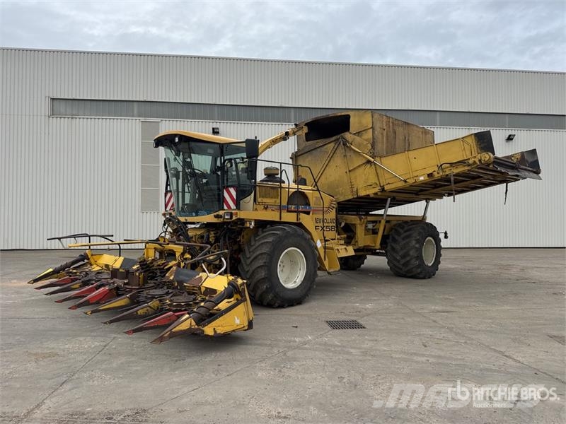 New Holland FX58 4WD Forage Harvester 목초 수확기