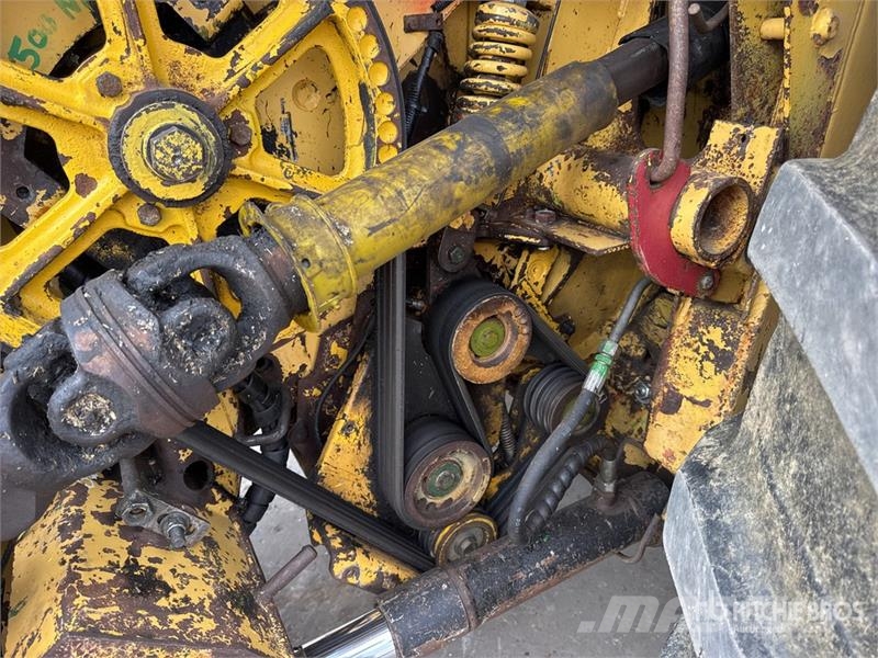 New Holland FX58 4WD Forage Harvester 목초 수확기