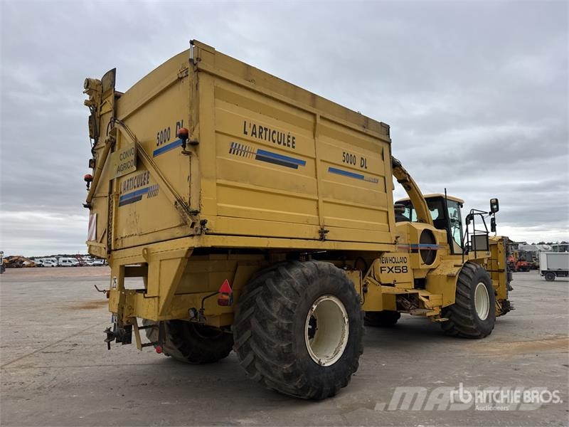 New Holland FX58 4WD Forage Harvester 목초 수확기