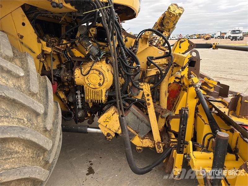 New Holland FX58 4WD Forage Harvester 목초 수확기