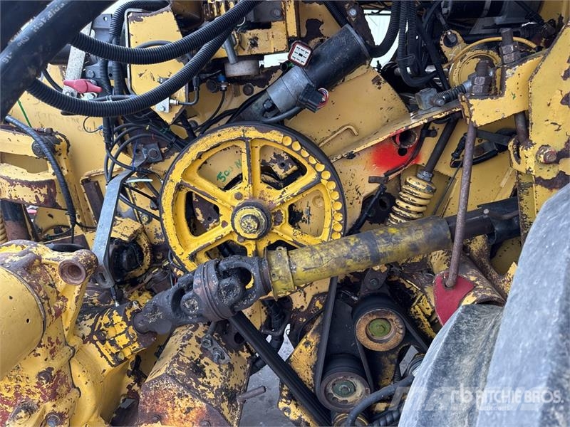 New Holland FX58 4WD Forage Harvester 목초 수확기