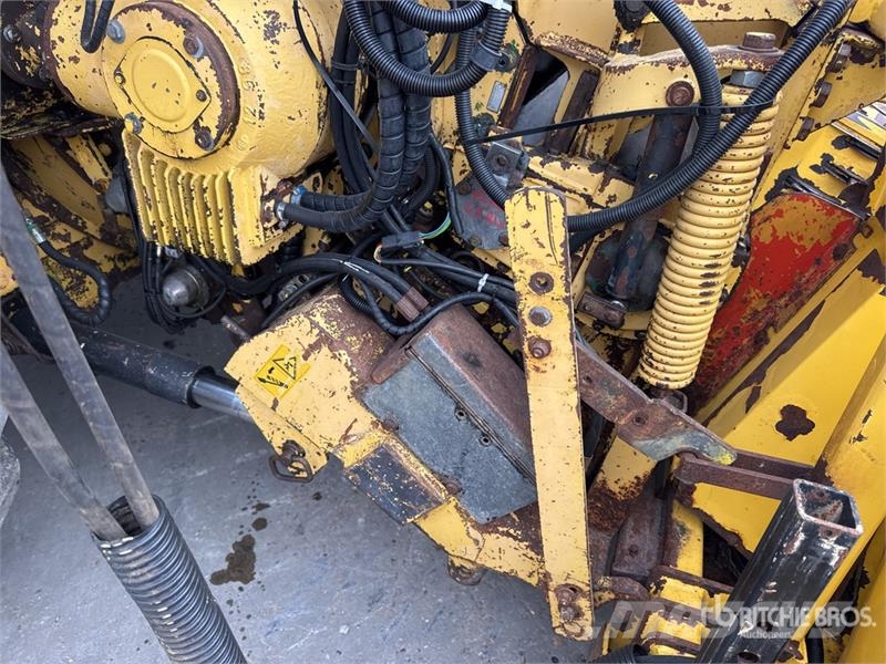 New Holland FX58 4WD Forage Harvester 목초 수확기