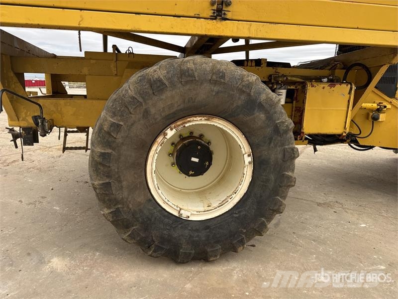 New Holland FX58 4WD Forage Harvester 목초 수확기