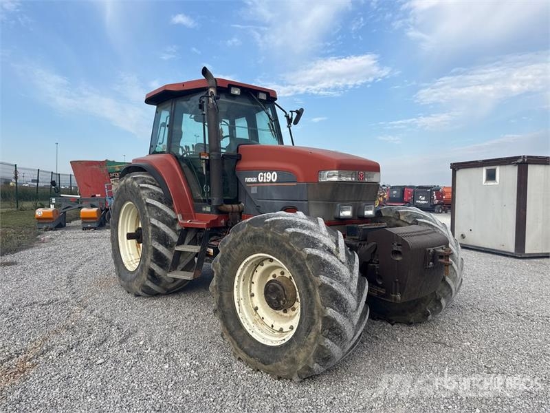 New Holland G190 4WD Tractor Trattori