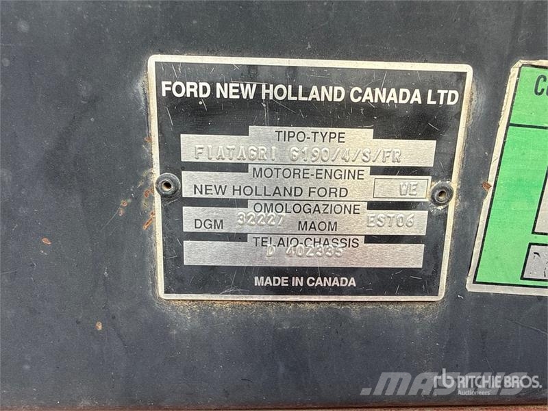 New Holland G190 4WD Tractor Trattori