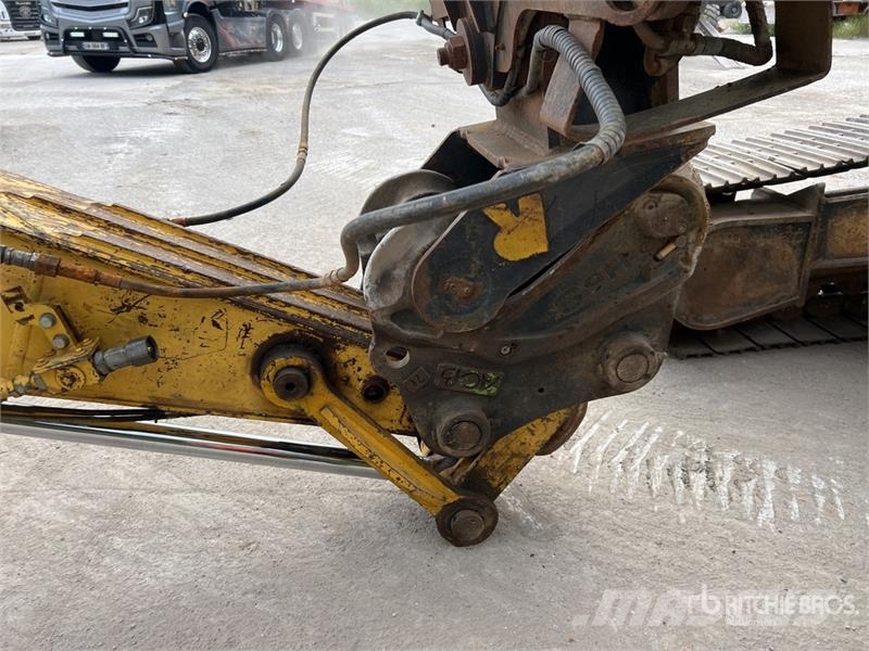 New Holland KOBELCO E235B SRNLC Pelle Sur Chenilles Tracked Ex Crawler excavators