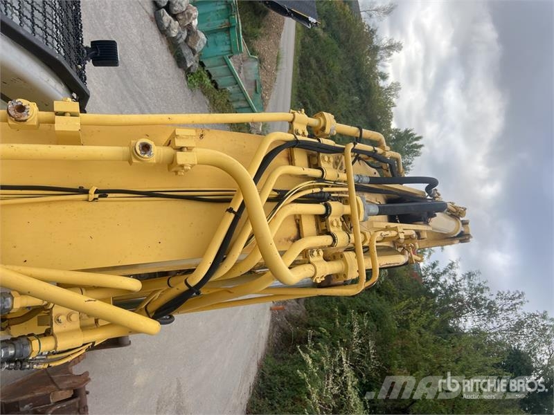 New Holland KOBELCO E235B SRNLC Pelle Sur Chenilles Tracked Ex Crawler excavators