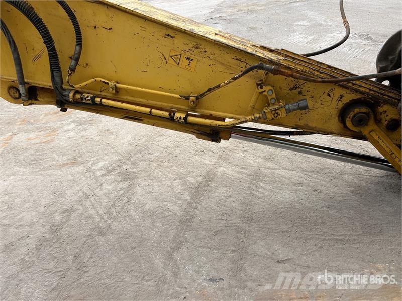 New Holland KOBELCO E235B SRNLC Pelle Sur Chenilles Tracked Ex Crawler excavators